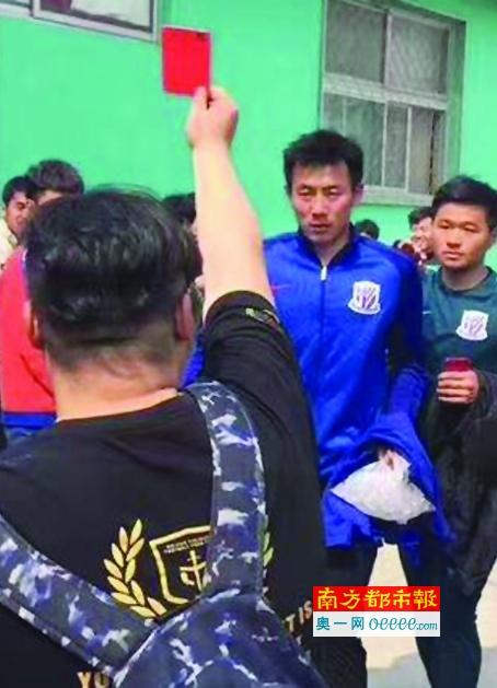 亚洲国产清纯