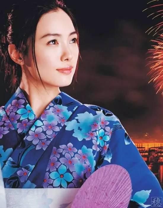 隔壁的女人