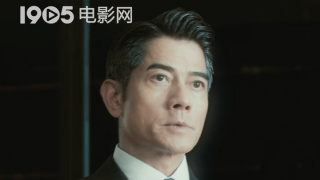 躺在校花脚下被踩当脚奴